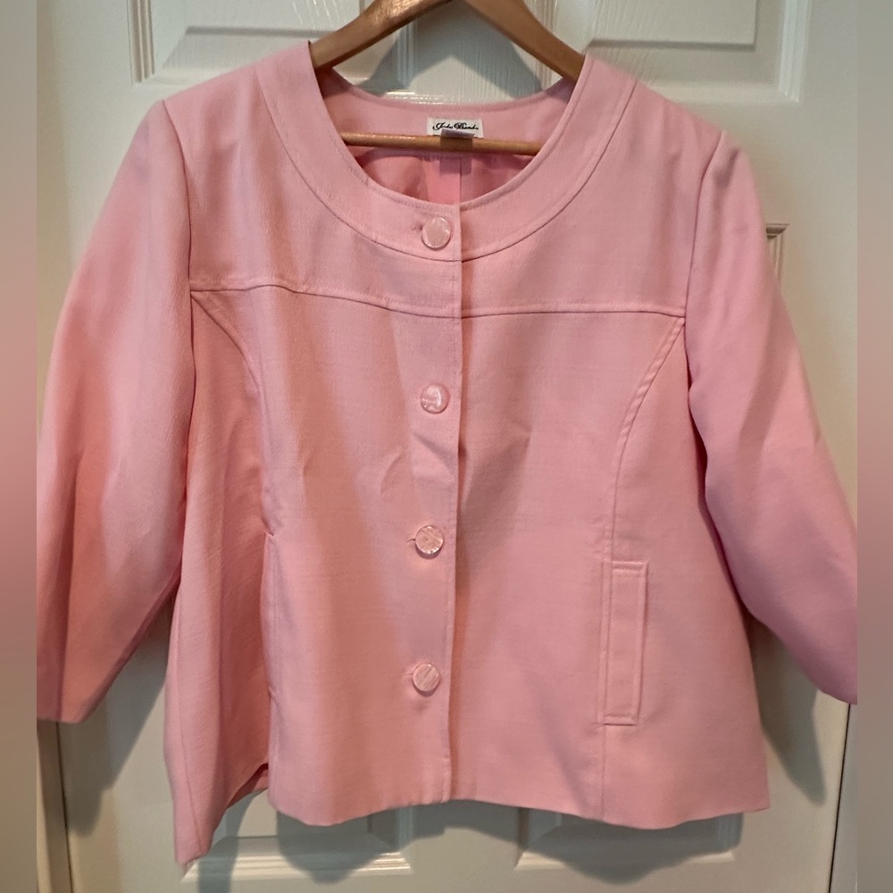 Elegant Pink Women's Blazer